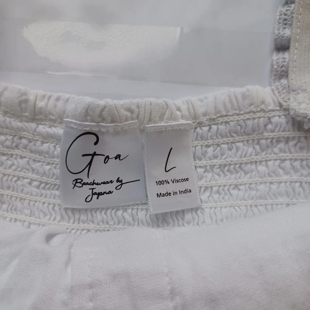 Goa Beachwear By Japna Women Sleeveless Crop Top Large White -Button Accents - Picture 6 of 14